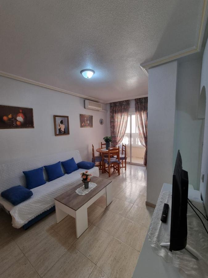 Gemuetliche Ferienwohnung In Torrevieja Ca100M Vom Strand Playa Del Cura Entfernt Εξωτερικό φωτογραφία