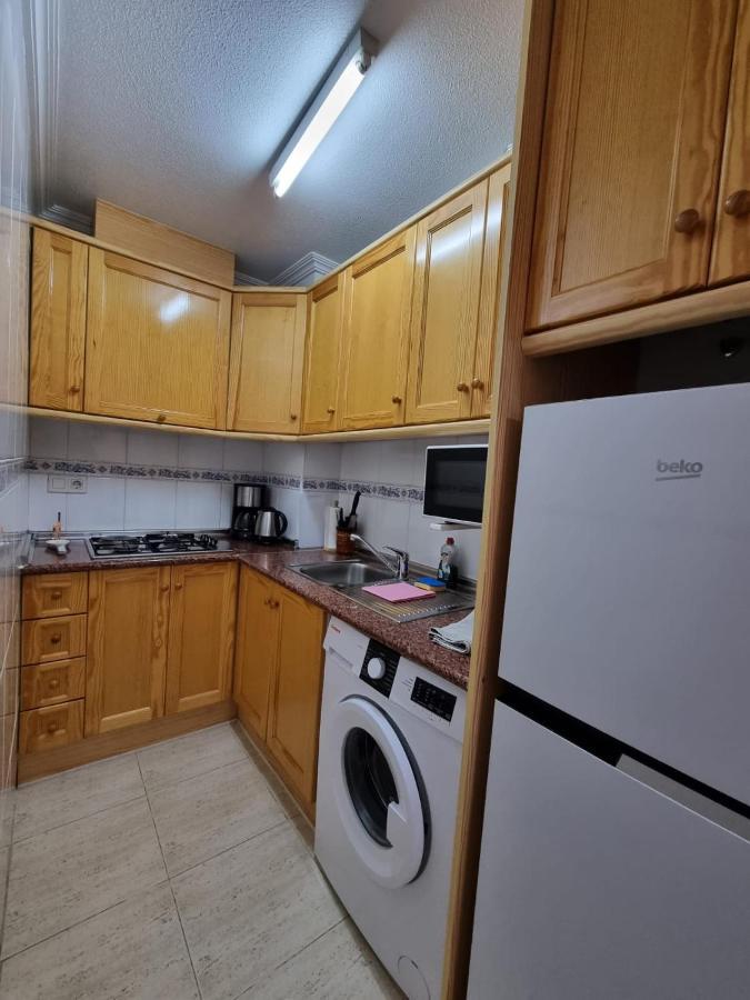 Gemuetliche Ferienwohnung In Torrevieja Ca100M Vom Strand Playa Del Cura Entfernt Εξωτερικό φωτογραφία